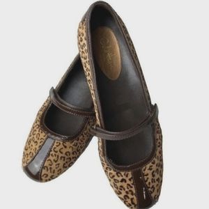 Cole Hann slip-on calf hair Leopard print mary jane flats size 8B